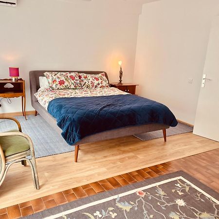 Elegant, Spacious, Central Apartment Nisa Exterior foto