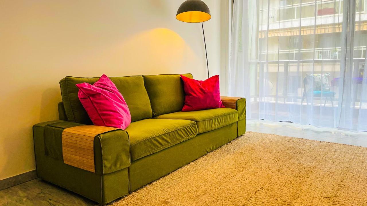 Elegant, Spacious, Central Apartment Nisa Exterior foto