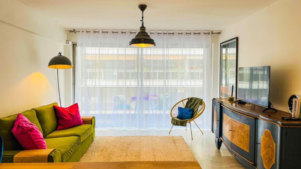 Elegant, Spacious, Central Apartment Nisa Exterior foto