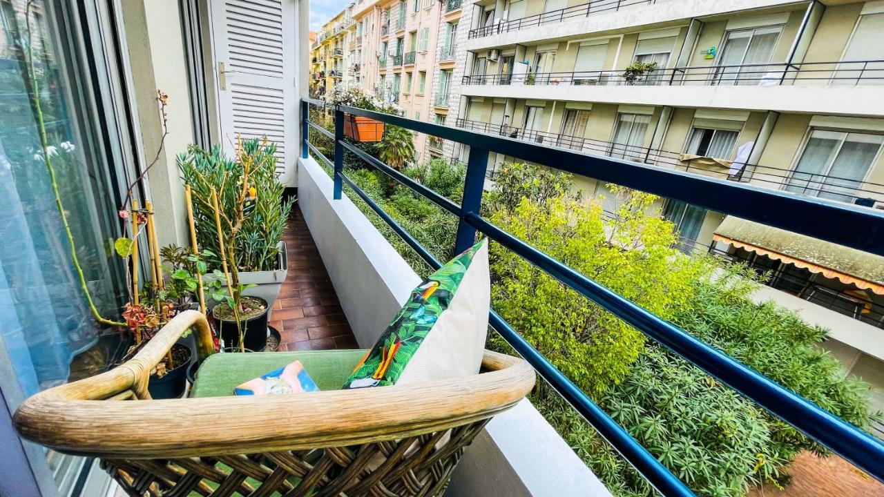 Elegant, Spacious, Central Apartment Nisa Exterior foto